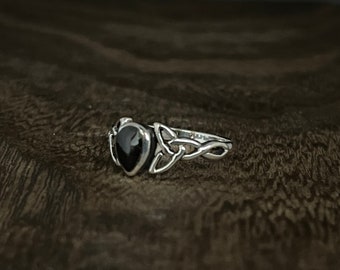 Black Onyx Celtic Ring, Sterling Silver Ring, Handmade Celtic Knot Ring, Unisex Statement Ring, Gift for Him or Her