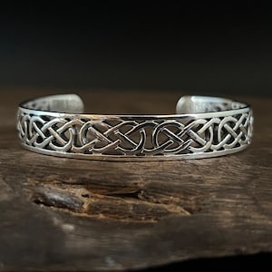 Celtic Pattern Silver Cuff - 925 Sterling Silver - Handcrafted