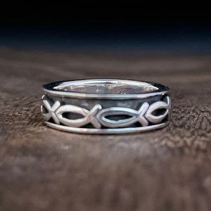 Ichthus Spin Ring // Christian Fish Spin Ring // 925 Sterling Silver // Ichthys Ring