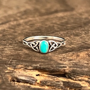 Tiny Celtic Trinity Ring with Turquoise // 925 Sterling Silver // Sizes 4 to 8 // Ring for Women