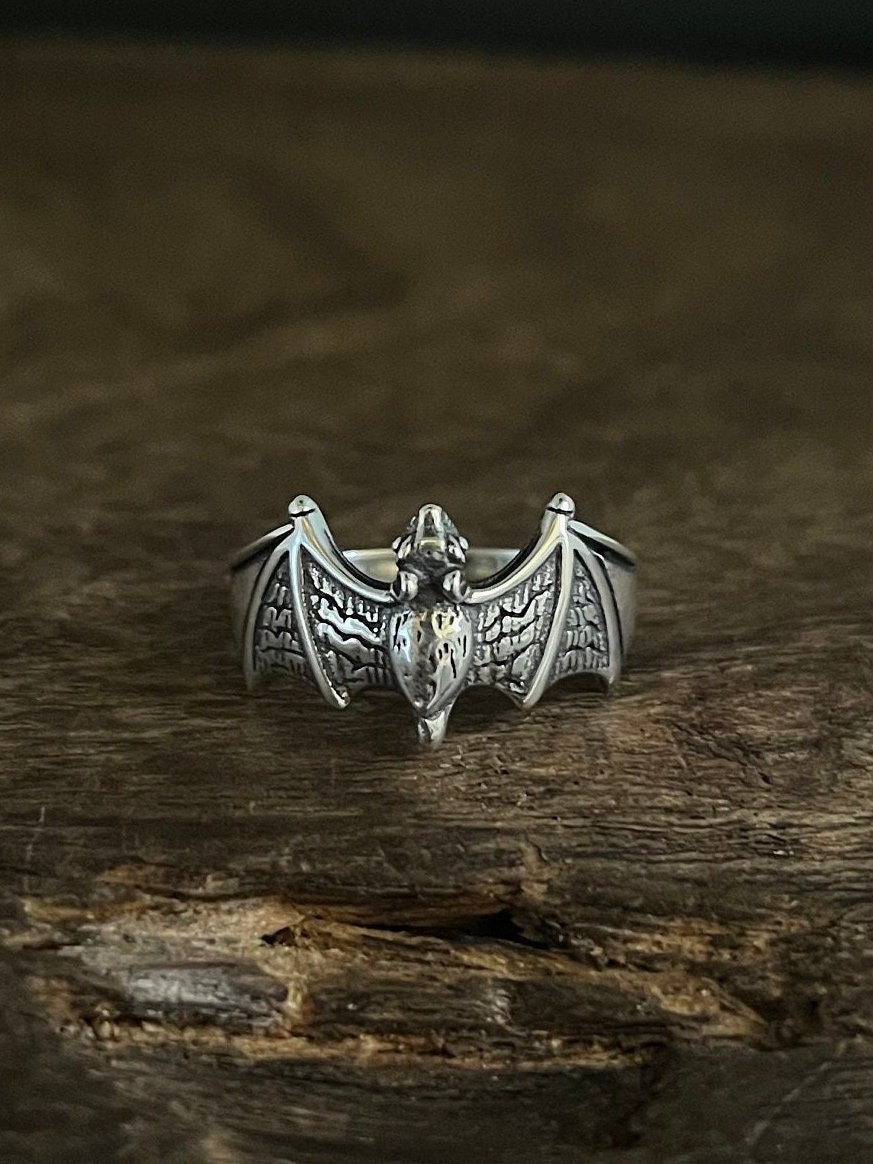 Silver Bat Ring // 925 Sterling Silver // Handcrafted // Sizes 5 to 10