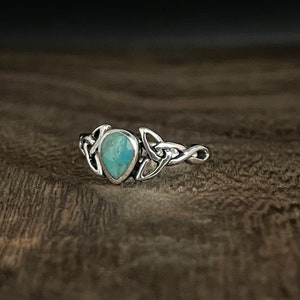 Celtic Triquetra Turquoise Ring // 925 Sterling Silver // Sizes 5 to 10