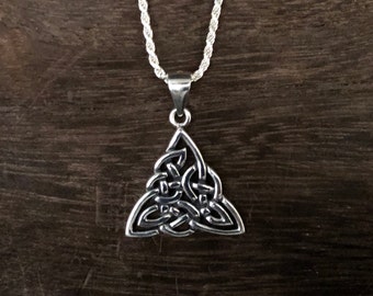 Sterling Silver Triquetra Celtic Pendant Necklace
