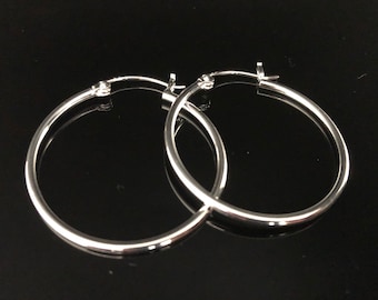 Medium Size Hoop Earrings // 925 Sterling Silver // 35mm Length // 2mm Thickness // Snap Post Hoop Earrings