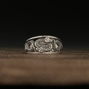 Celtic Infinity Snake Ring // 925 Sterling Silver // Celtic Python Ring // Sizes 7 to 13