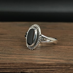 Southwestern Black Onyx Ring // Black Onyx Silver Ring // 925 Sterling Silver