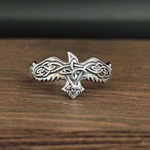 Celtic Raven Ring // 925 Sterling Silver // Sterling Celtic Bird Ring // Sizes 5 to 11