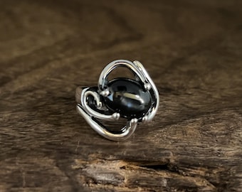 Anello con rubino stellato Forest Realm - Argento Sterling 925 - Fatto a mano - Misure 7