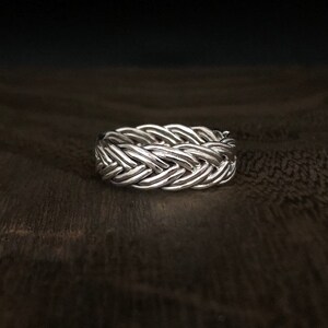 Double Weave Silver Ring // 925 Sterling Silver // Celtic Silver Ring ...