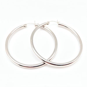 3mm Hoop Earrings // 925 Sterling Silver // All Sizes // 3mm Snap Post Hoop Earrings