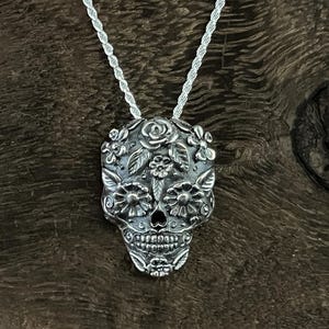 Colgante mexicano del Día de los Muertos - Plata de ley 925 - Hecho a mano - Día de los Muertos