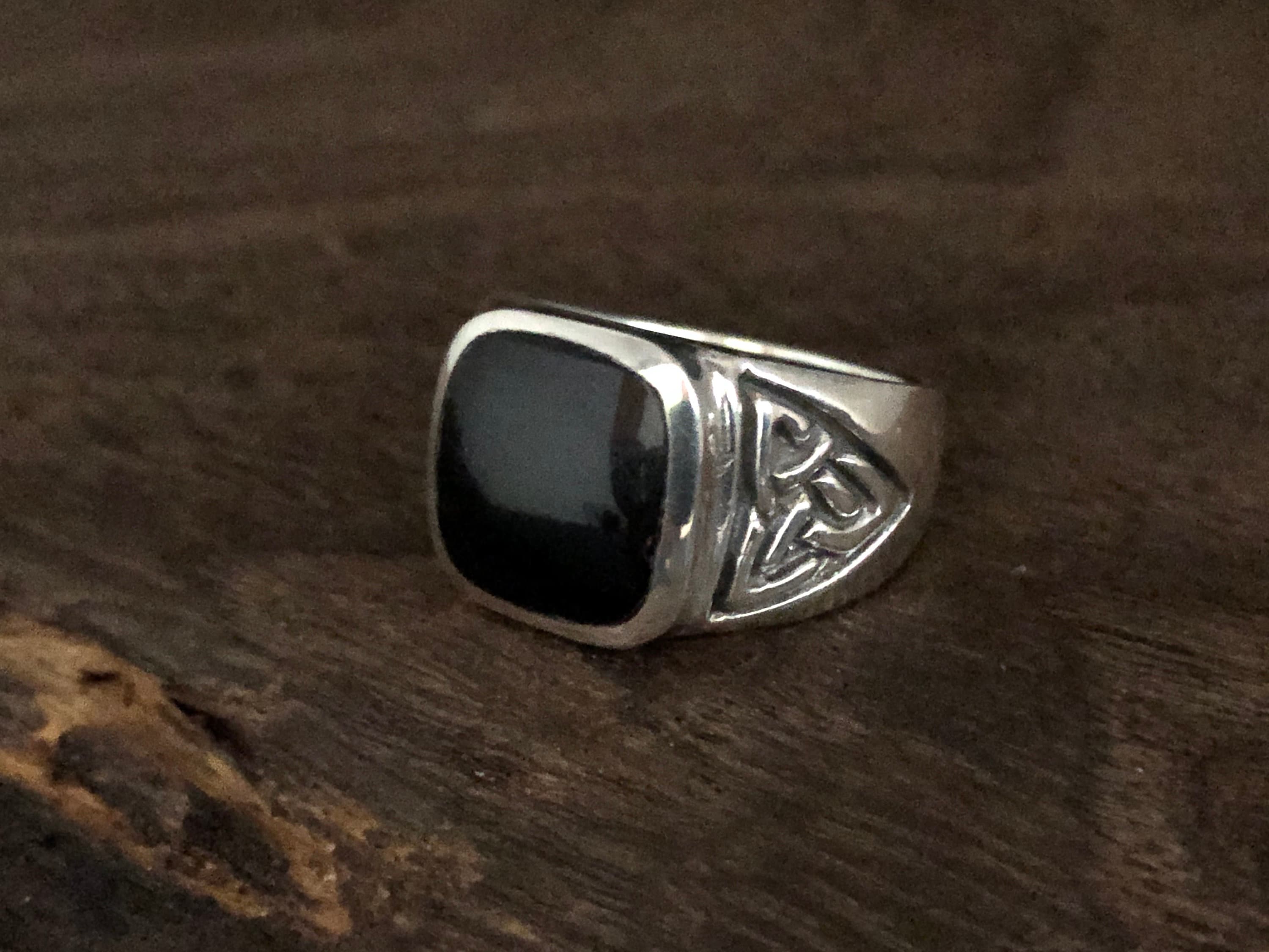Celtic Style Black Onyx Ring // Men's Black Onyx Silver Ring // Mens Triquetra Onyx Ring // Sterling Onyx Ring // Black Onyx