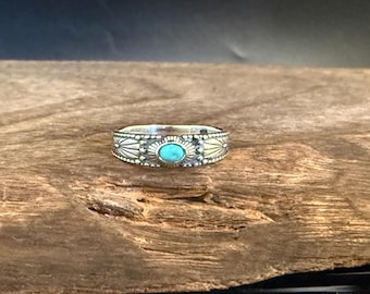 Western Turquoise Ring - Southwest Western Style
