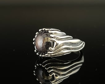 Anello con rubino stellato Realm of the Forest - Argento Sterling 925 - Fatto a mano - Misure 7,5