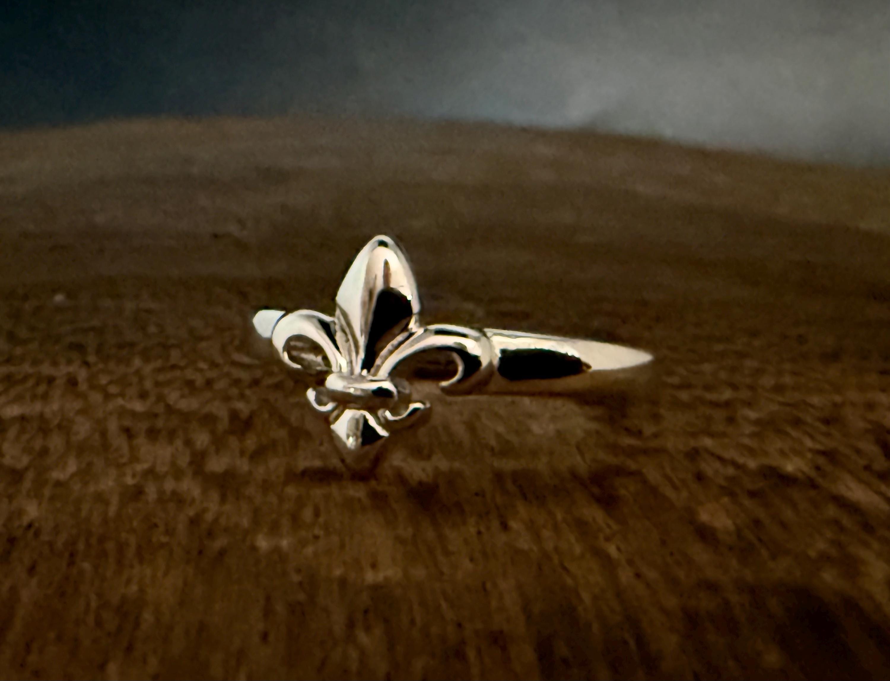フルール・ド・リス リング シルバー ゴールド Fleur De Lis Ring - Etsy