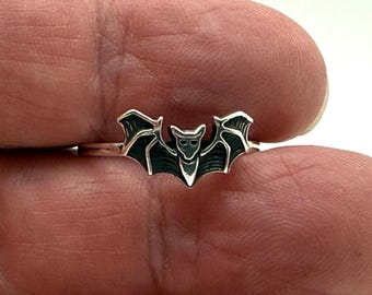 Cute Bat Ring // 925 Sterling Silver // Handcrafted // Sizes 6 to 10