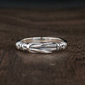 シルバー ケルトノットリング // 925 スターリングシルバー // ケルトジュエリー
