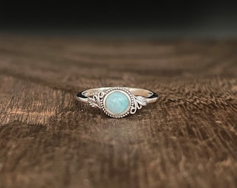 Southwest Style Larimar Ring // 925 Sterling Silver // Larimar Leaf Ring