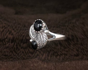 Southwestern Black Onyx Leaf Ring // 925 Sterling Silver // Oxidized // Black Onyx Silver Ring // Western Jewelry