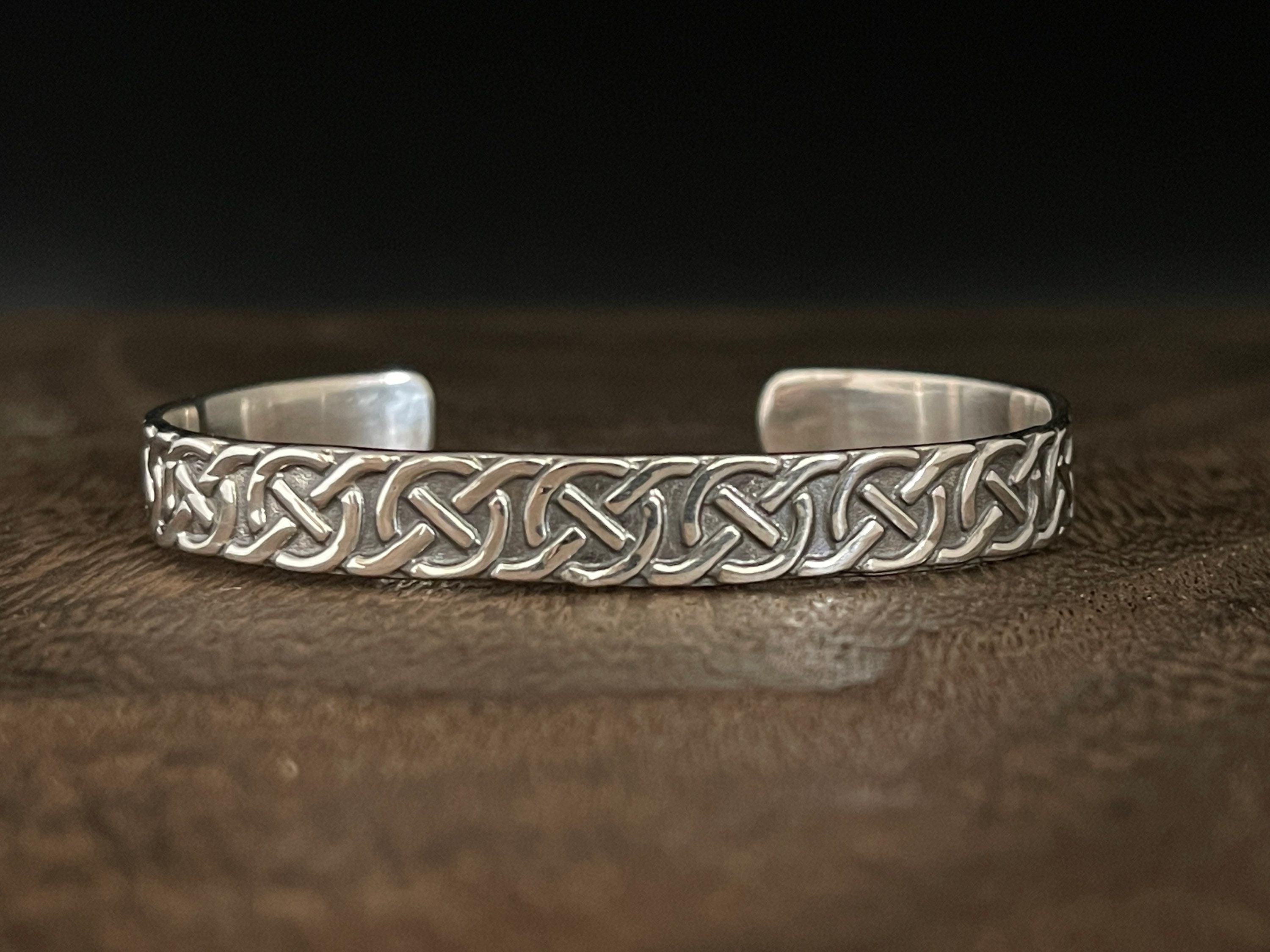eight knot silver 925 braceletの タッセル eight knot silver 925 braceletの タッセル
