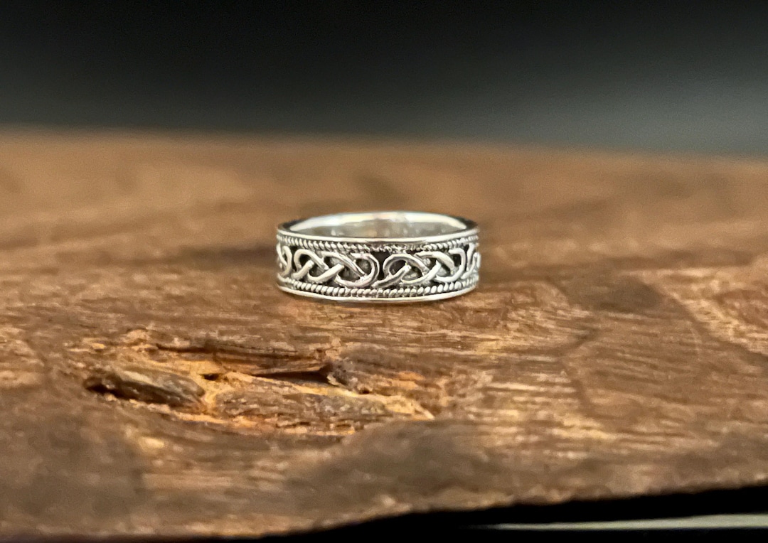 Women's Celtic Knot Ring // 925 Sterling Silver // Sizes 5, 6, 7, 8 - Etsy