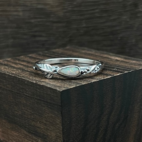 Opal Leaf Ring // 925 Sterling Silver // Opal Leaves Ring // Handmade