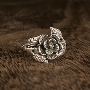 Silver Rose Ring // 925 Sterling Silver