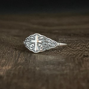 Medieval Cross Ring  // Unisex Cross Ring // 925 Sterling Silver // Religious Jewelry