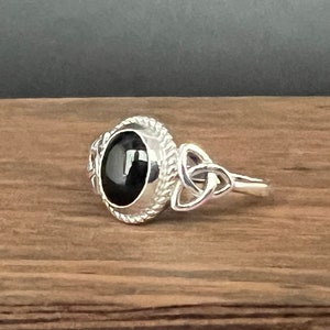 Celtic Onyx Ring // 925 Sterling Silver // Black Onyx Celtic Ring // Sizes 6 to 9
