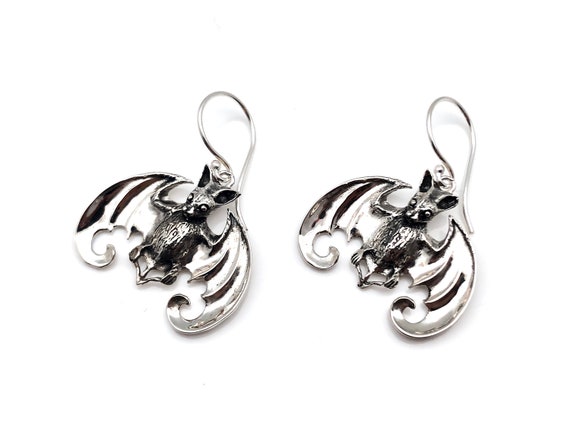 Orecchini gotici a forma di pipistrello in argento sterling ossidato - Italia