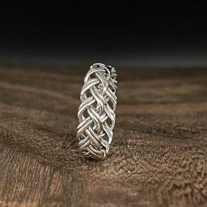Double Braid Silver Ring // 925 Sterling Silver // Celtic Style Ring