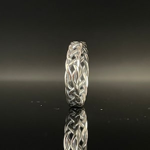 Celtic Band Ring // 925 Sterling Silver // Celtic Silver Ring