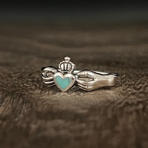 Claddagh Ring with Turquoise - 925 Sterling Silver -- Sizes 5 to 10