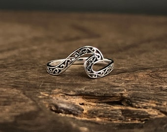 Thin Sterling Silver Wave Ring // Oxidized Bali Filigree Wave Ring // 925 Sterling Silver