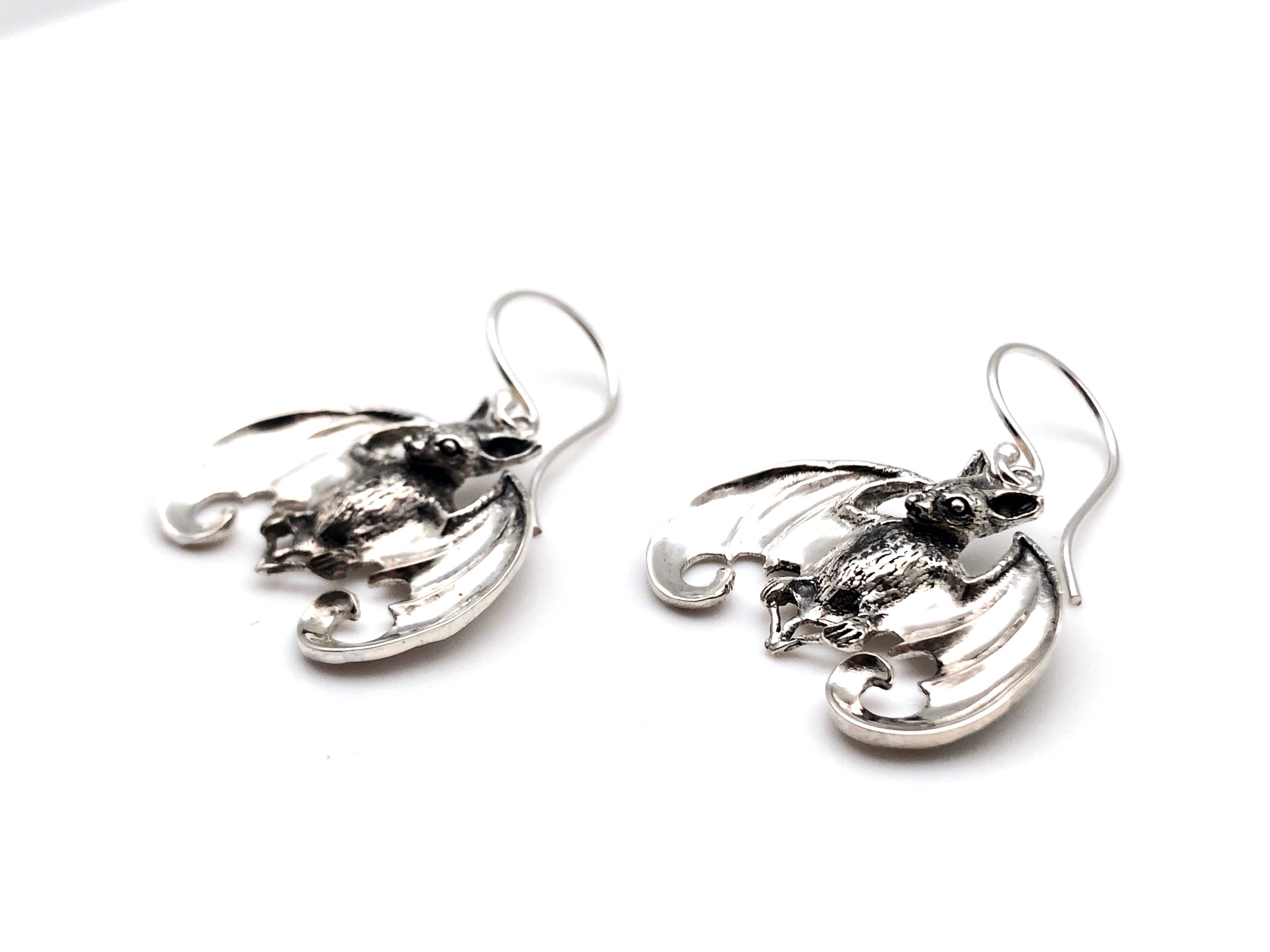 Orecchini A Pipistrello Gotici In Argento 925 Con Zirconi Rossi: Ipoallergenici, Regalo Per Donne E Ragazze