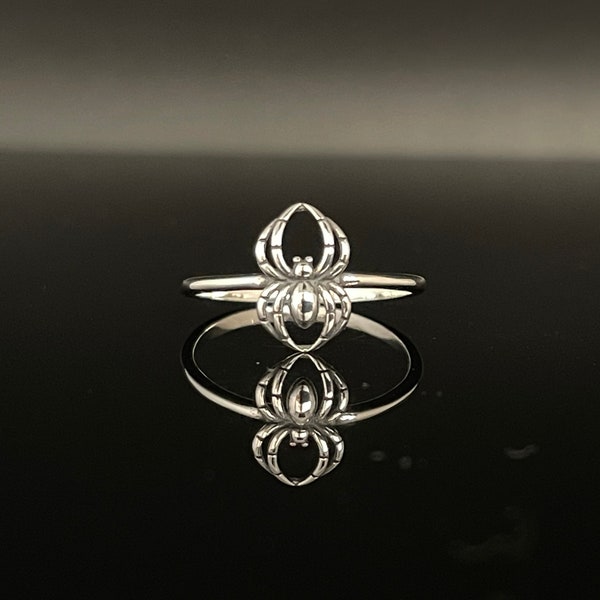 Anillo de araña de plata de ley oxidada: Plata 925 sin níquel