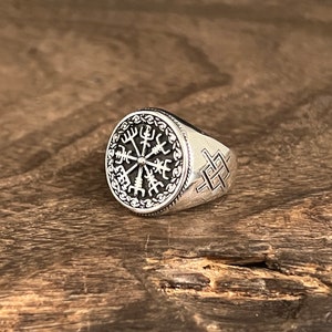 Anillo vikingo de plata con amuleto Vegvisir // Plata de ley 925 // Anillo vikingo