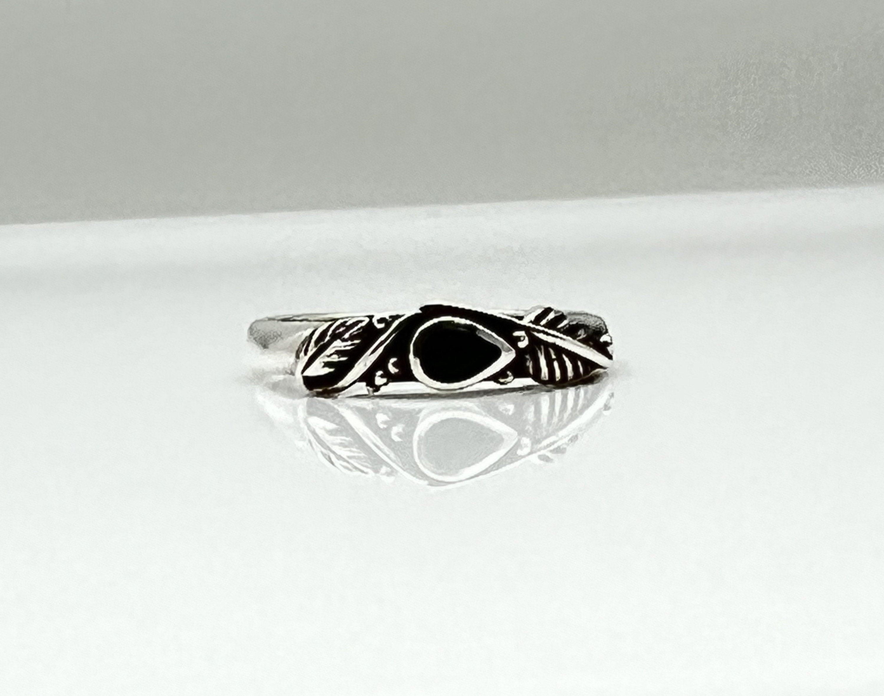 Acquista Adorabile anello in argento sterling 925 fatto a mano con pietra preziosa tormalina indicolite in Italia a partire da 14