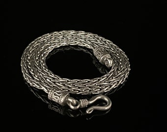 Oxidized Silver Wheat Chain // 925 Sterling Silver // 2.5mm // Handmade //16 to 30 Inch Lengths