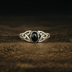 Onyx Celtic Ring // 925 Sterling Silver // Black Onyx Celtic Ring // Celtic Jewelry