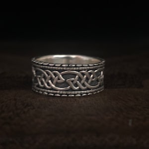 Oxidized Men&#39;s Celtic Ring Size 10 -- 925 Sterling Silver