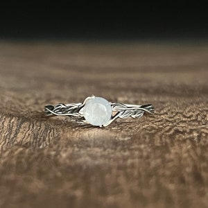 Realm of the Forest Moonstone Ring - 925 Sterling Silver - Oxidized - Sizes 5 to 10