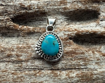 Small Turquoise Pendant – 925 Sterling Silver, Southwestern Style