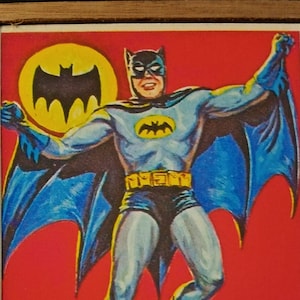 Boîte à cigares re-conçu décoré à l’intérieur & out w / 1966 vintage unique Batman cartes design à l’aide de photocopies de cartes select et carton