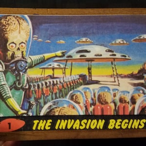 Boîte à cigares re-conçu décoré à l’intérieur & out w/unique vintage que Mars Attacks cartes design à l’aide de photocopies de cartes classique select.