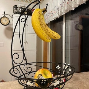 NEW Much loved mouse fruit holder with banana hook!