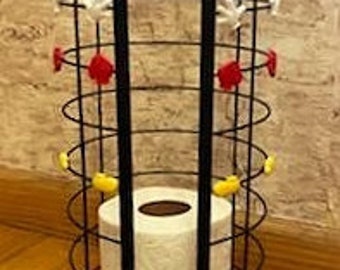 耳、手、ズボン、靴、トイレットペーパーホルダー