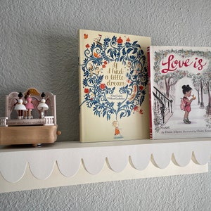Scalloped Edge Shelf, Nursery Room Shelf, Floating Shelf with Books, White Shelf, Floating Shelf with Scalloped Edge, White Shelf
