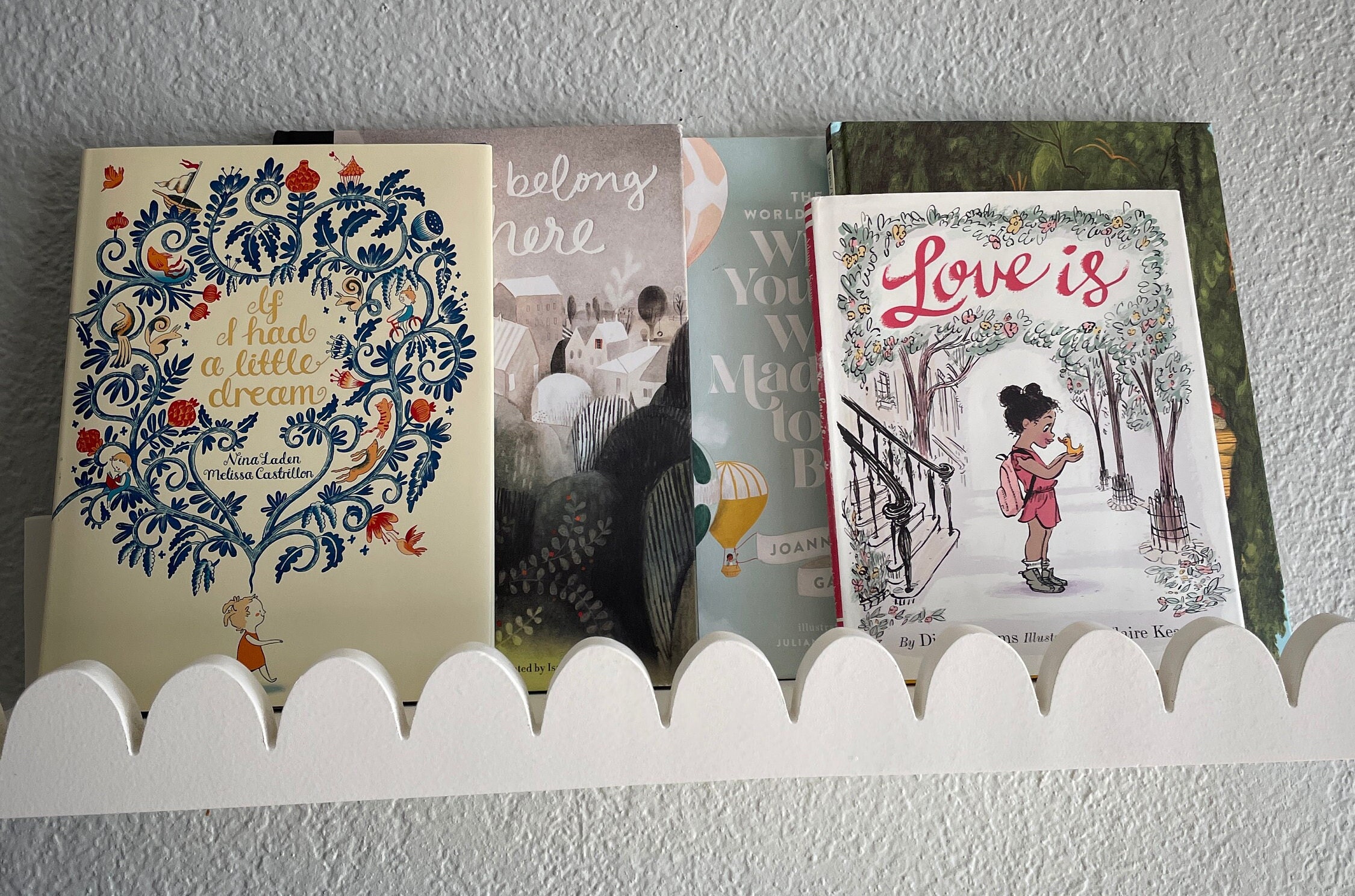 Scalloped Kids Room Shelf: Nursery Floating Book Shelf - Thumbnail 5