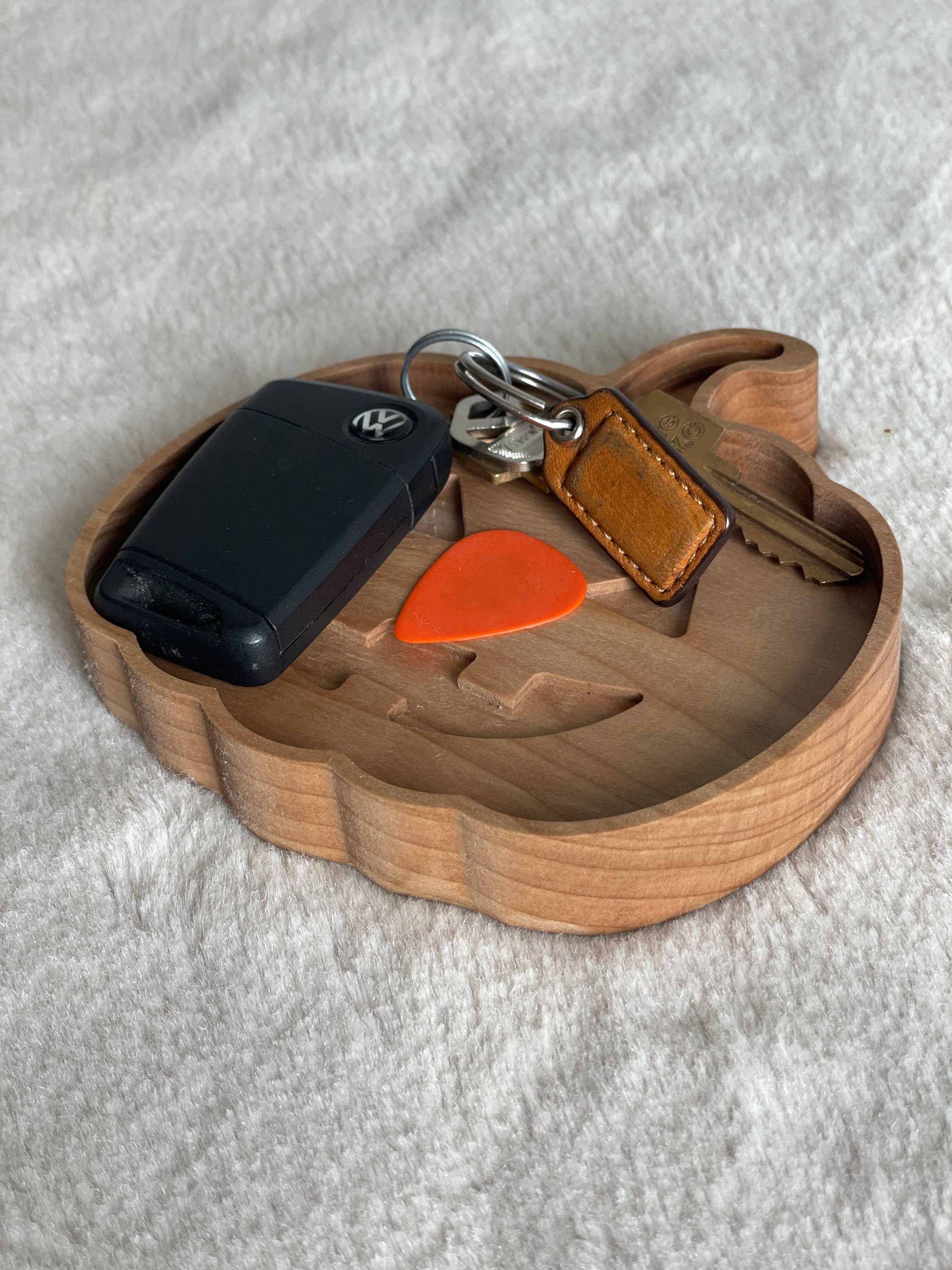 Hardwood Pumpkin Drop Tray, Fall Decor, Food Safe - Thumbnail 5